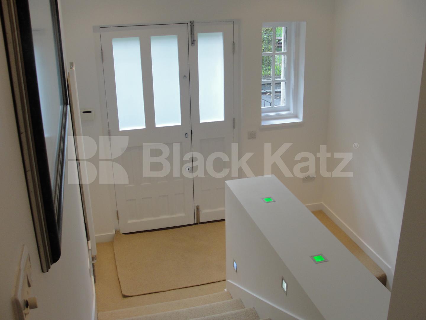 			LET, 1 Bedroom, 1 bath, 1 reception Apartment			 The Academy, Lawn Lane, Vauxhall